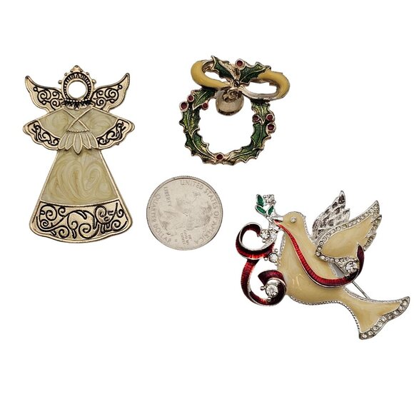 VTG Brooch Set 3PC Christmas Novelty Holiday Angel Dove Wreath Figural Pins - Picture 7 of 16